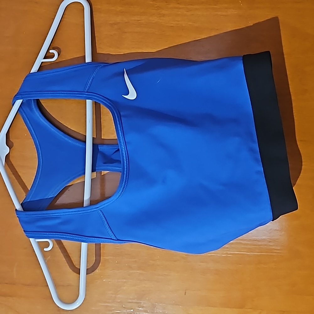 Women's Nike sports bra size Large